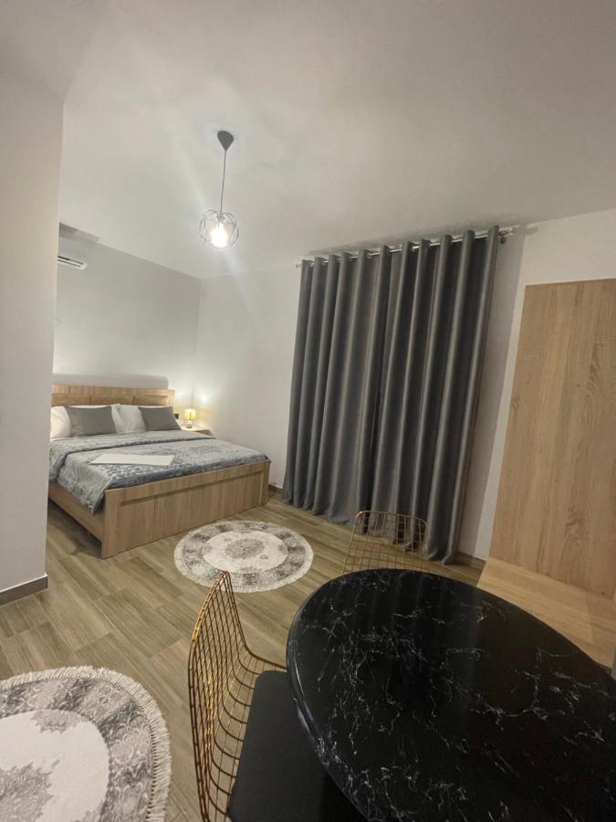 Four Generation Hotel Široka Eksteriør billede