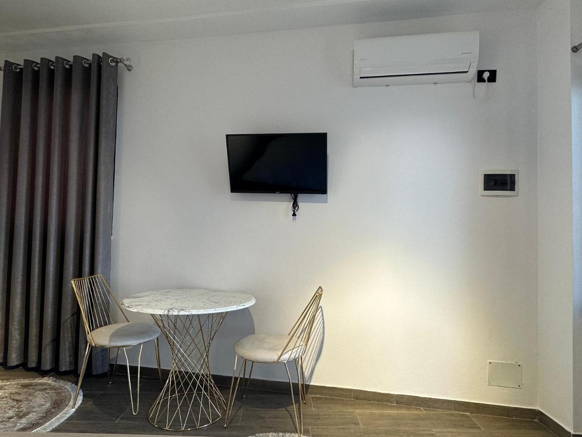 Four Generation Hotel Široka Eksteriør billede